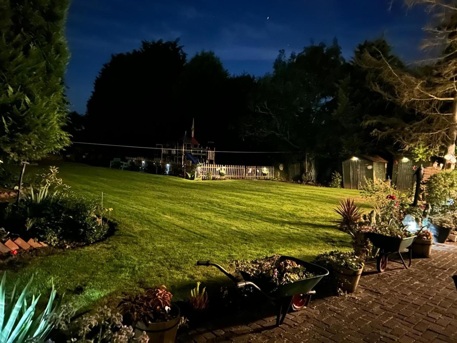 Shropshire Guestroom Seisdon ภายนอก รูปภาพ